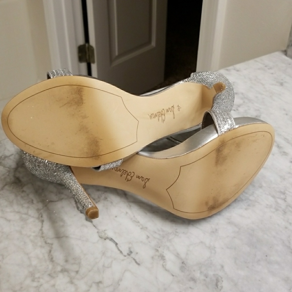 Shoes - Picture 3 of 4